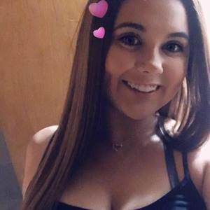 Meet your Posher, Dominique